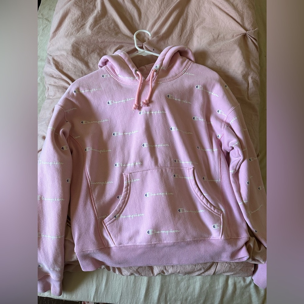 Women’s Pink Champion Sweatshirt